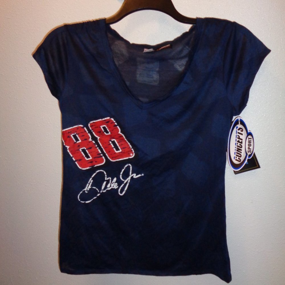 WOMEN'S Dale Earnhardt Jr Nascar Top NWT Large